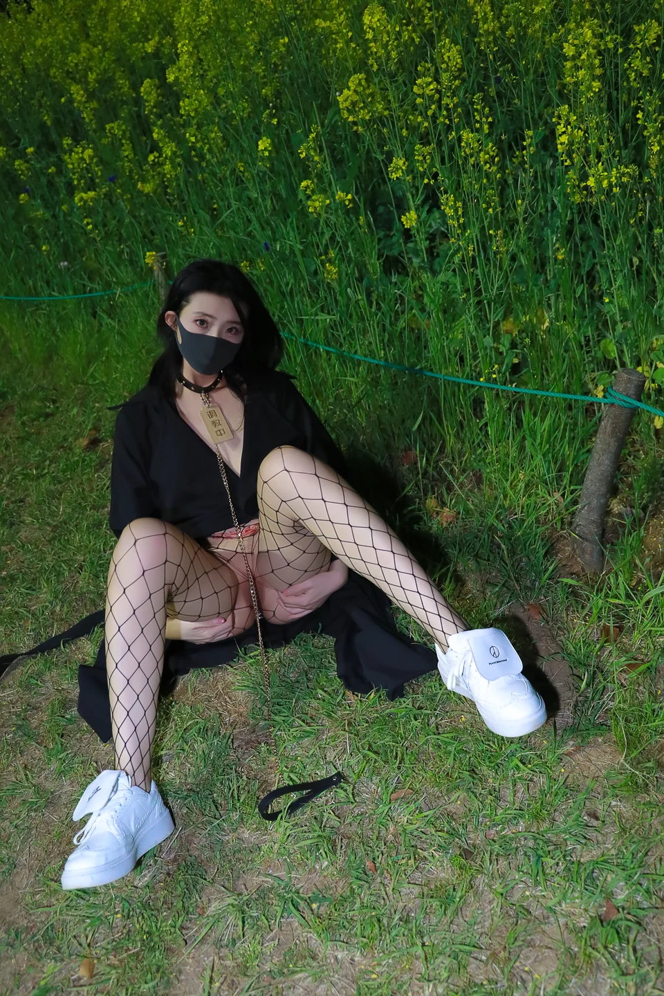 李佳 - No.011 户外带文字 [47P-256MB] tg@simisebaisi 【丝足阁】004.webp
